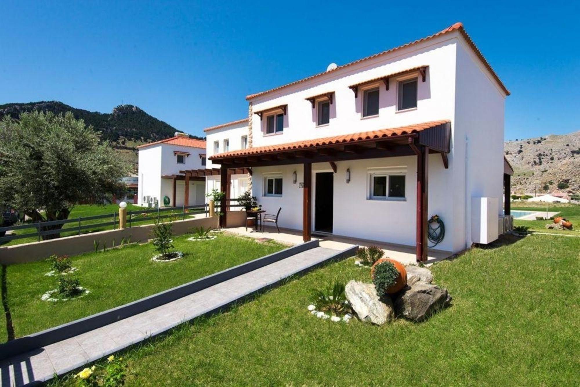 Haus In Kolympia Mit Garten Und Bergblick Ferienhaus *