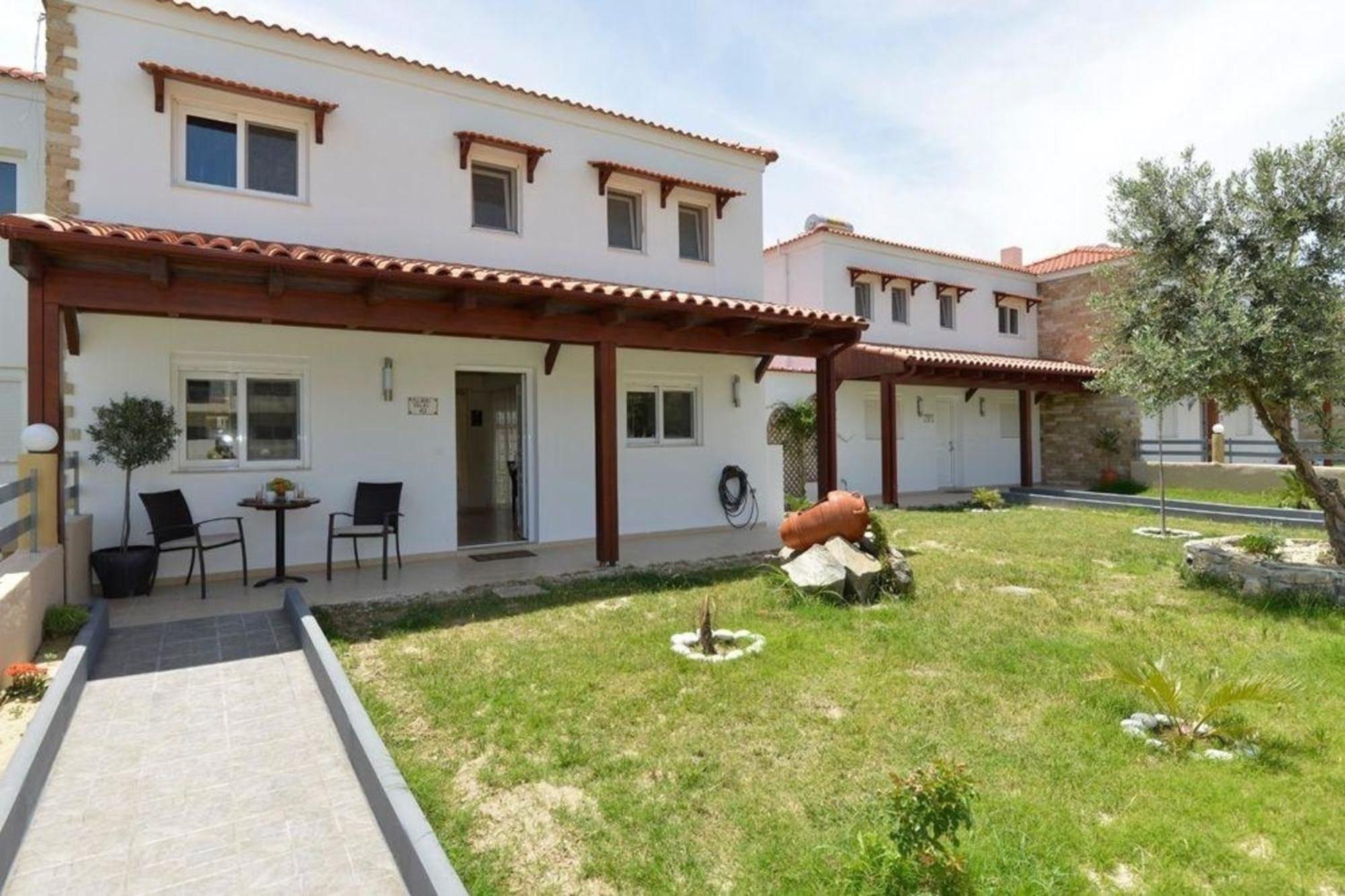 Haus In Kolympia Mit Garten Und Bergblick Ferienhaus *